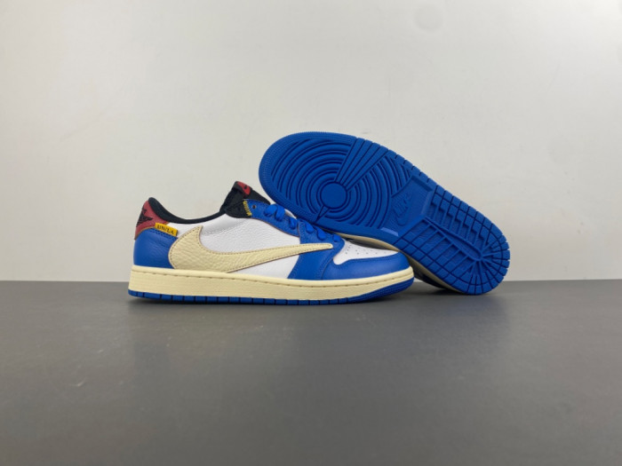 Travis Scott x Air Jordan 1 Low OG DM7866-111