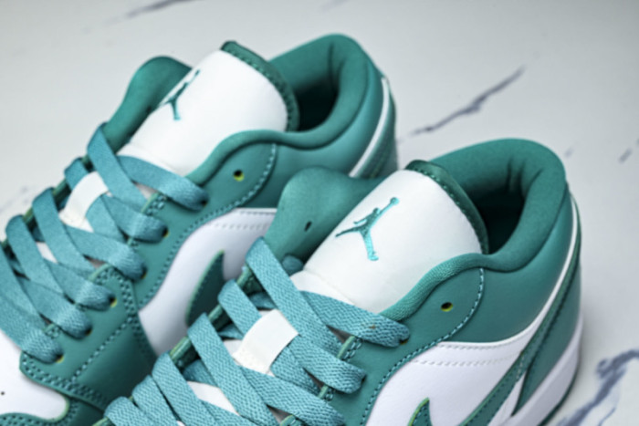 Air Jordan 1 Low DC0774-132