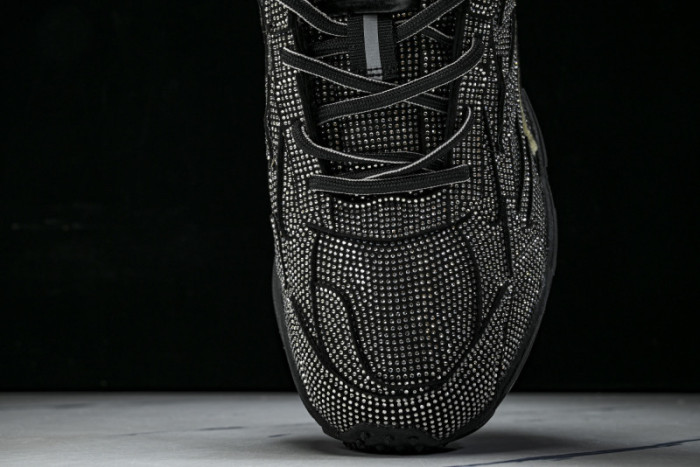 C/O​ SNEAKERS CO-047