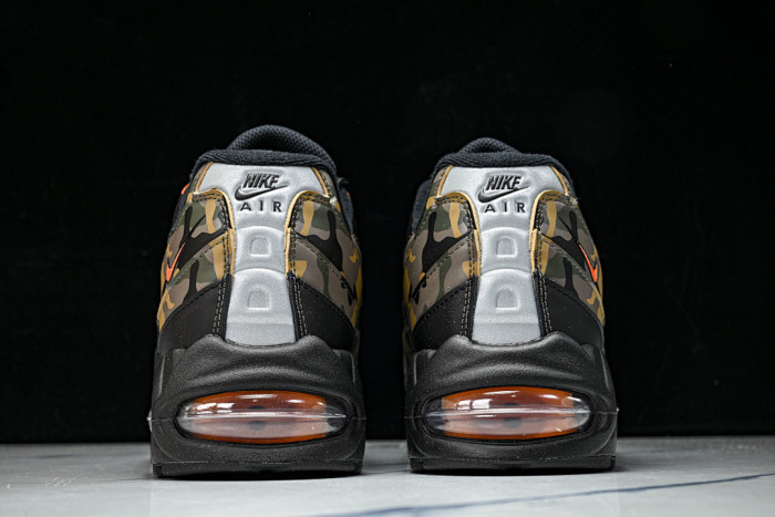 Nike Air Max 95 SP HQ1973-001
