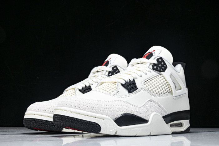 Air Jordan 4“Flight Club”Sail/Black-University Red IM4002-100