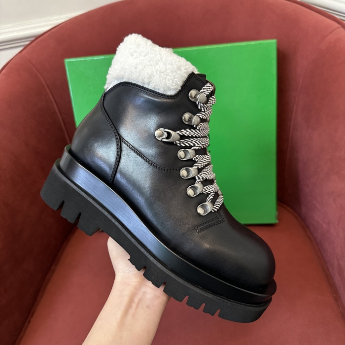 B0tt*ga Ven*ta SNEAKER BVBS-013