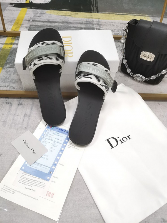 DIOR SLIDES DS-030