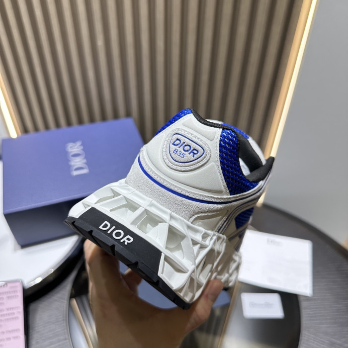 D10r x Kaws B35 NXT DRB35-012