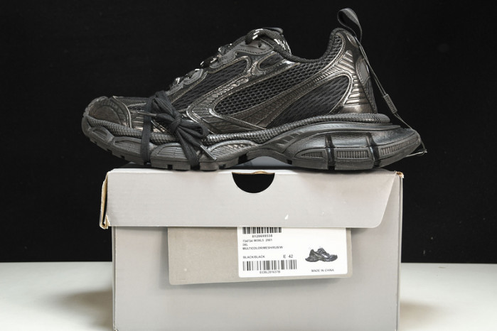 Ba*len*cia*ga track trainer  btt-079