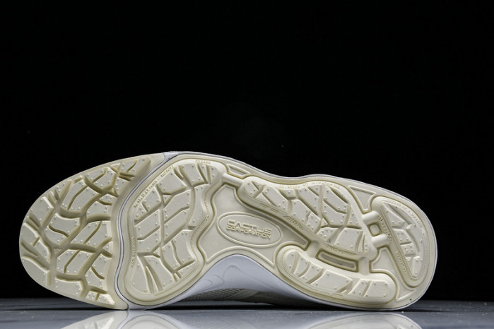 Travis Scott x Nike Zoom Field Jaxx “Sail” HQ3061-100