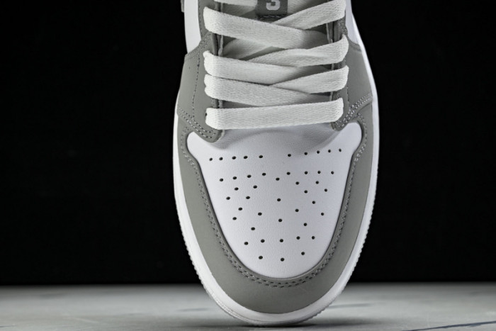 Air Jordan 1 Low DC0774-105