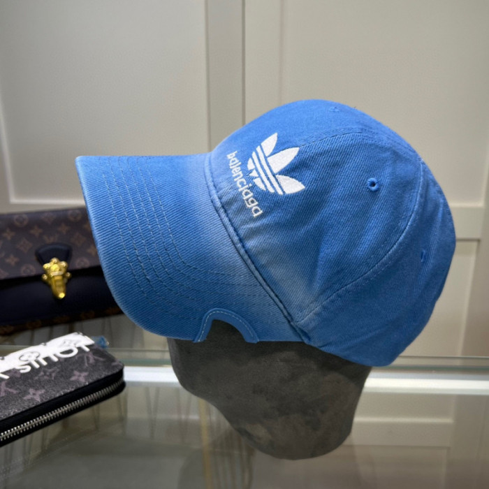 HAT-004