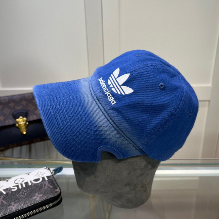 HAT-004