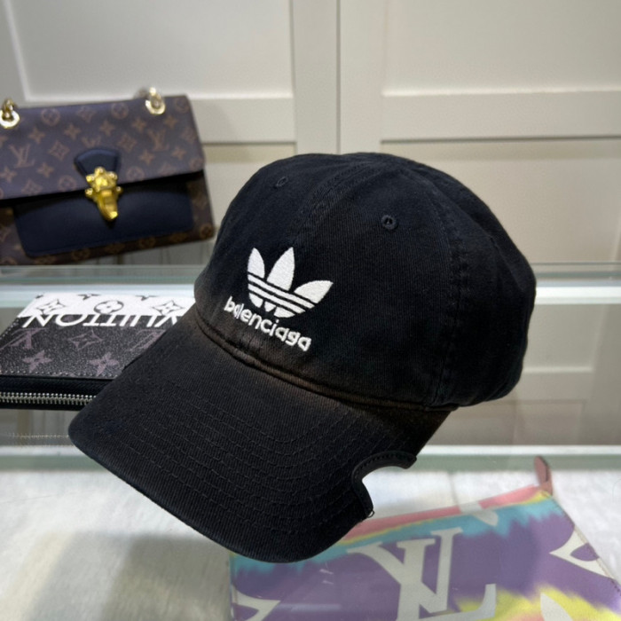 HAT-004