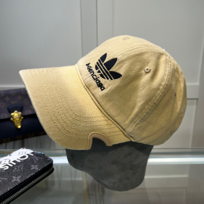 HAT-004
