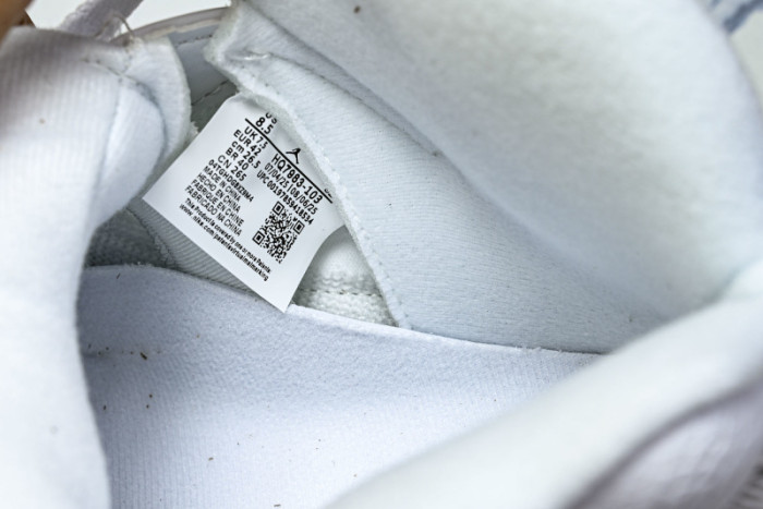 Air Jordan 5 OG "White Metallic" HQ7978-103