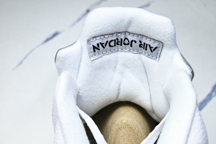 Air Jordan 5 OG "White Metallic" HQ7978-103