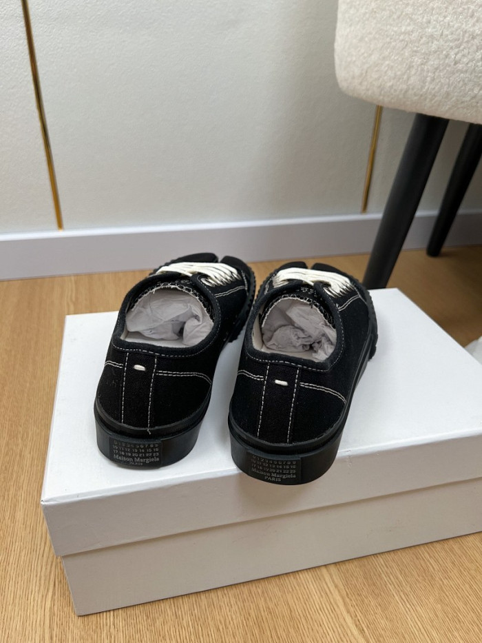 Ma*iso*n Mar*giela MAMA-0153