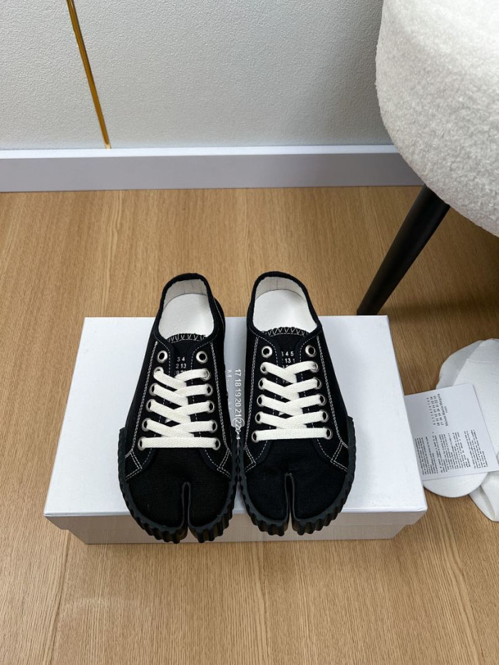 Ma*iso*n Mar*giela MAMA-0153