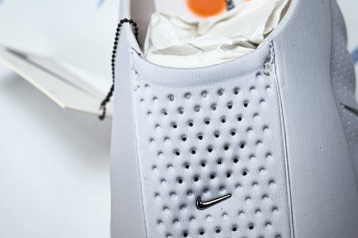NIKE SLIDE HQ4307-003 (creamy white)