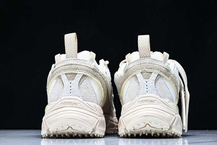 C/O​ SNEAKERS CO-063