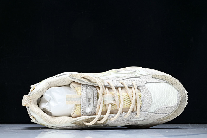 C/O​ SNEAKERS CO-063