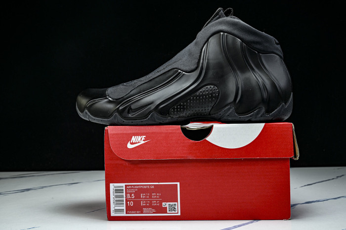 Nike Air Flightposite One “Triple Black” FV5582-001