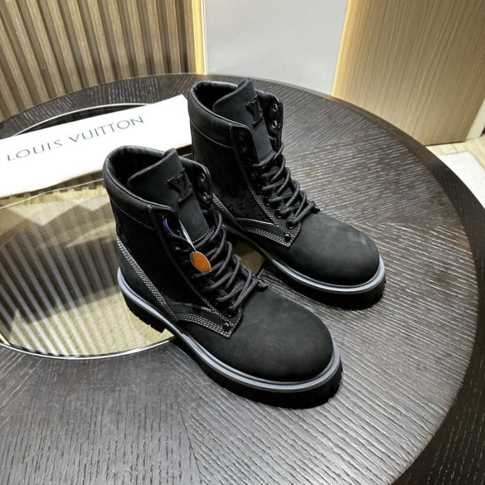 L**V**T* BOOTS LVTBS-042