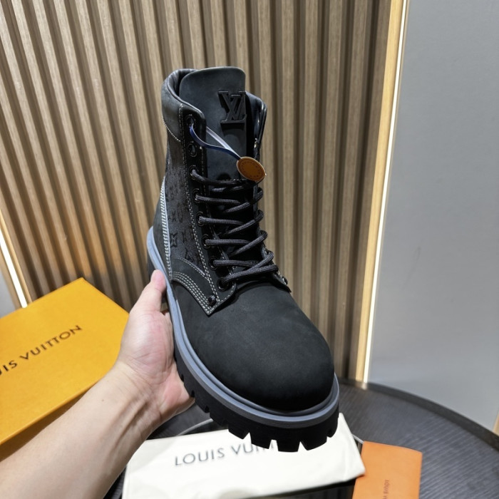 L**V**T* BOOTS LVTBS-042