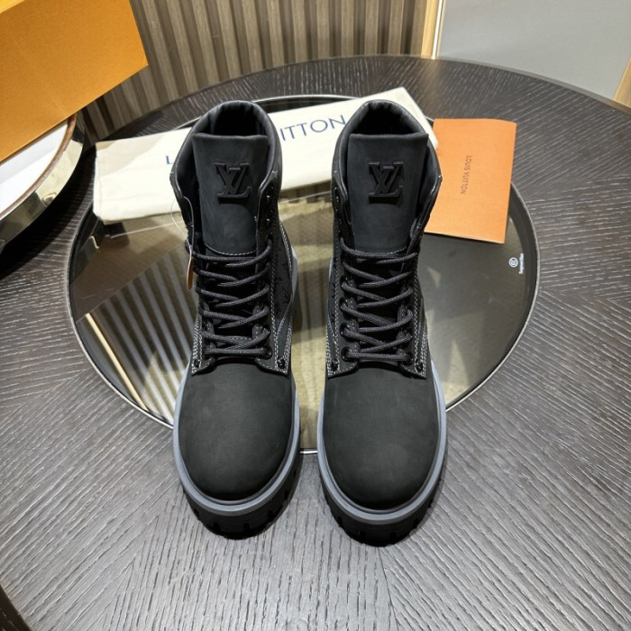L**V**T* BOOTS LVTBS-042