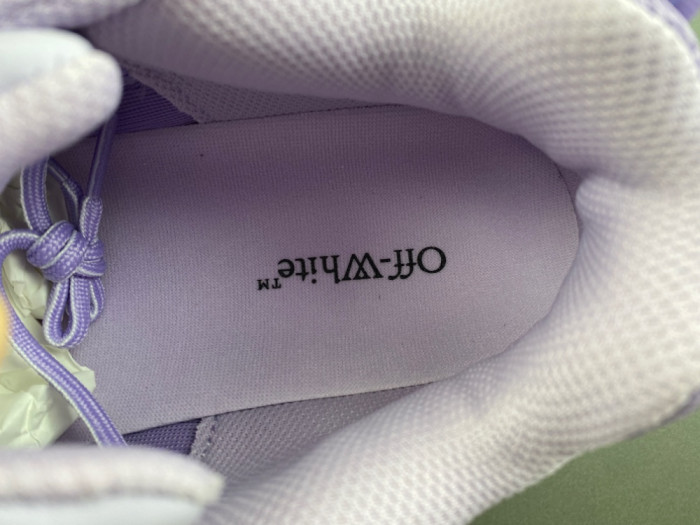 C/O​ SNEAKERS CO-079