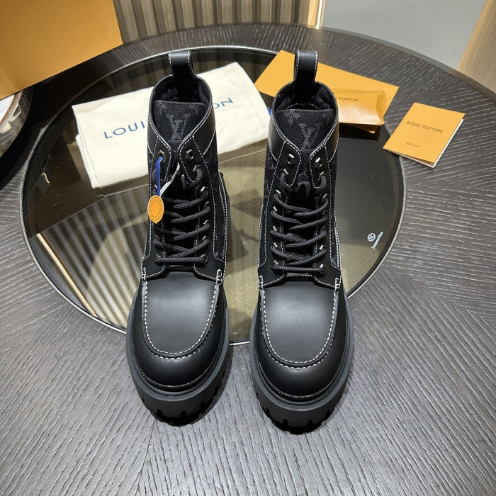 L**V**T* BOOTS LVTBS-064