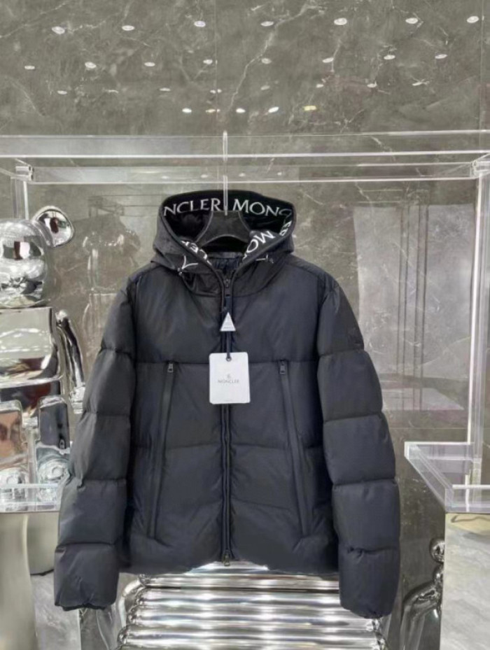 M0NCLER J-017