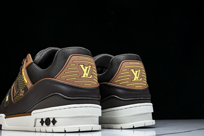 LVT SNEAKERS LVSRS-0241