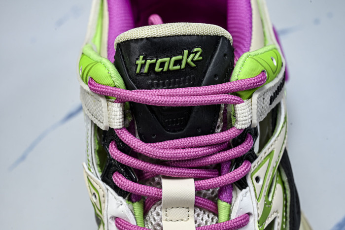 Ba1en*iaga Track W2GN3-9199